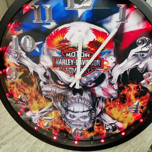 Harley Davidson skull 12" led clock - Picture 5 of 10